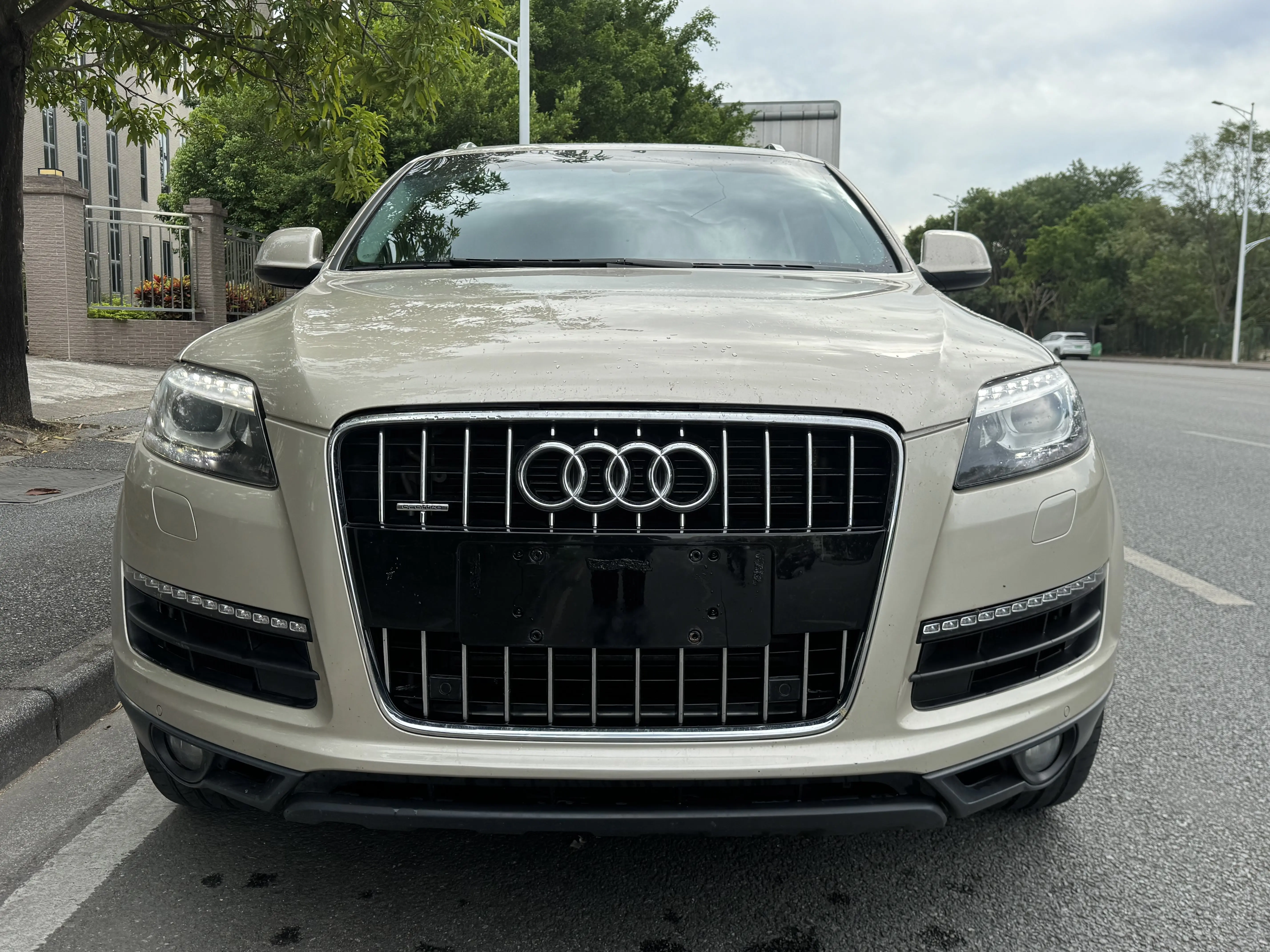 Audi Q7  из Китая
