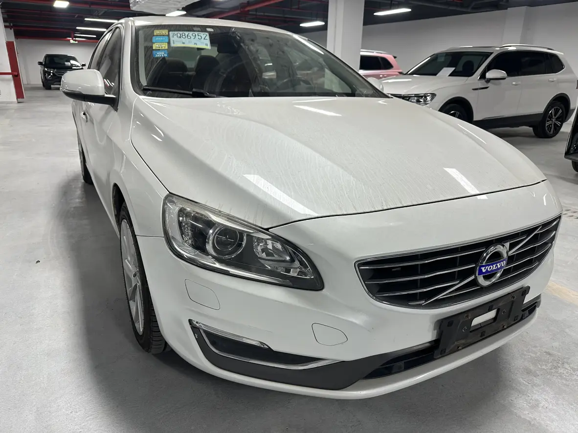 Volvo S60  из Китая