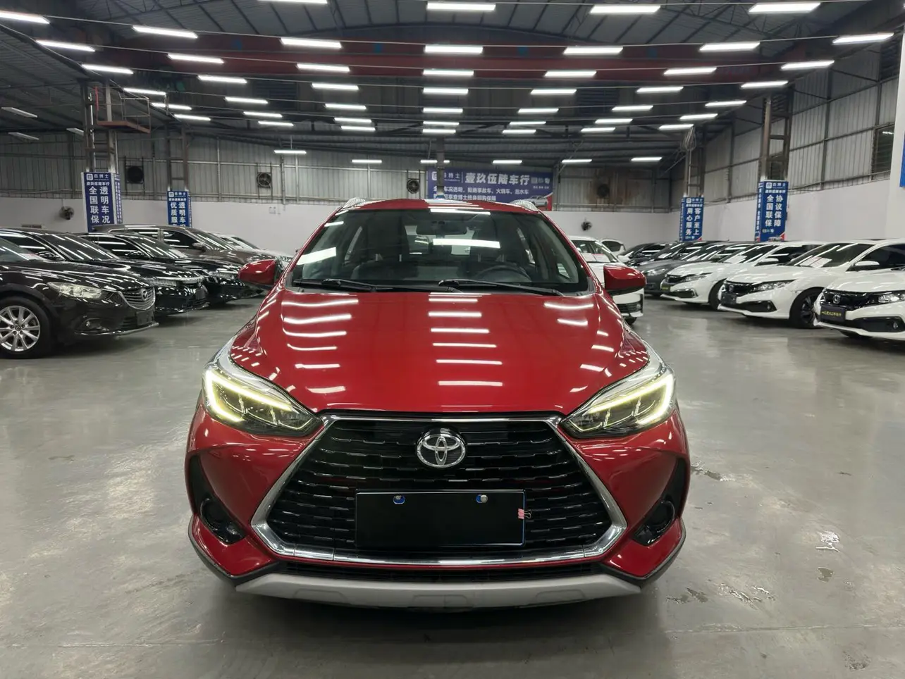 Toyota Yaris L  из Китая