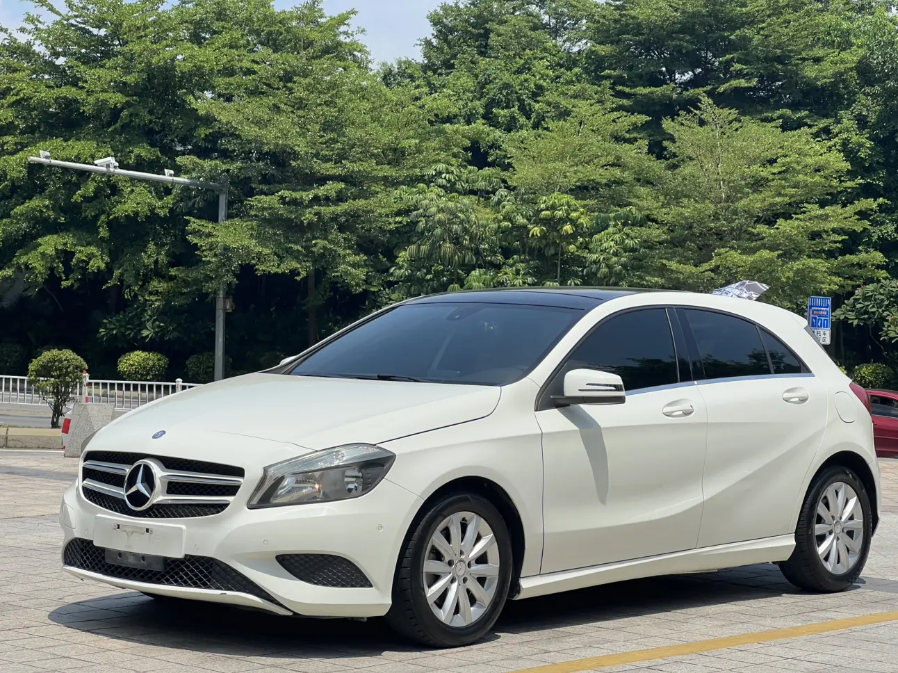 Mercedes-Benz A-Class (imported)  из Китая