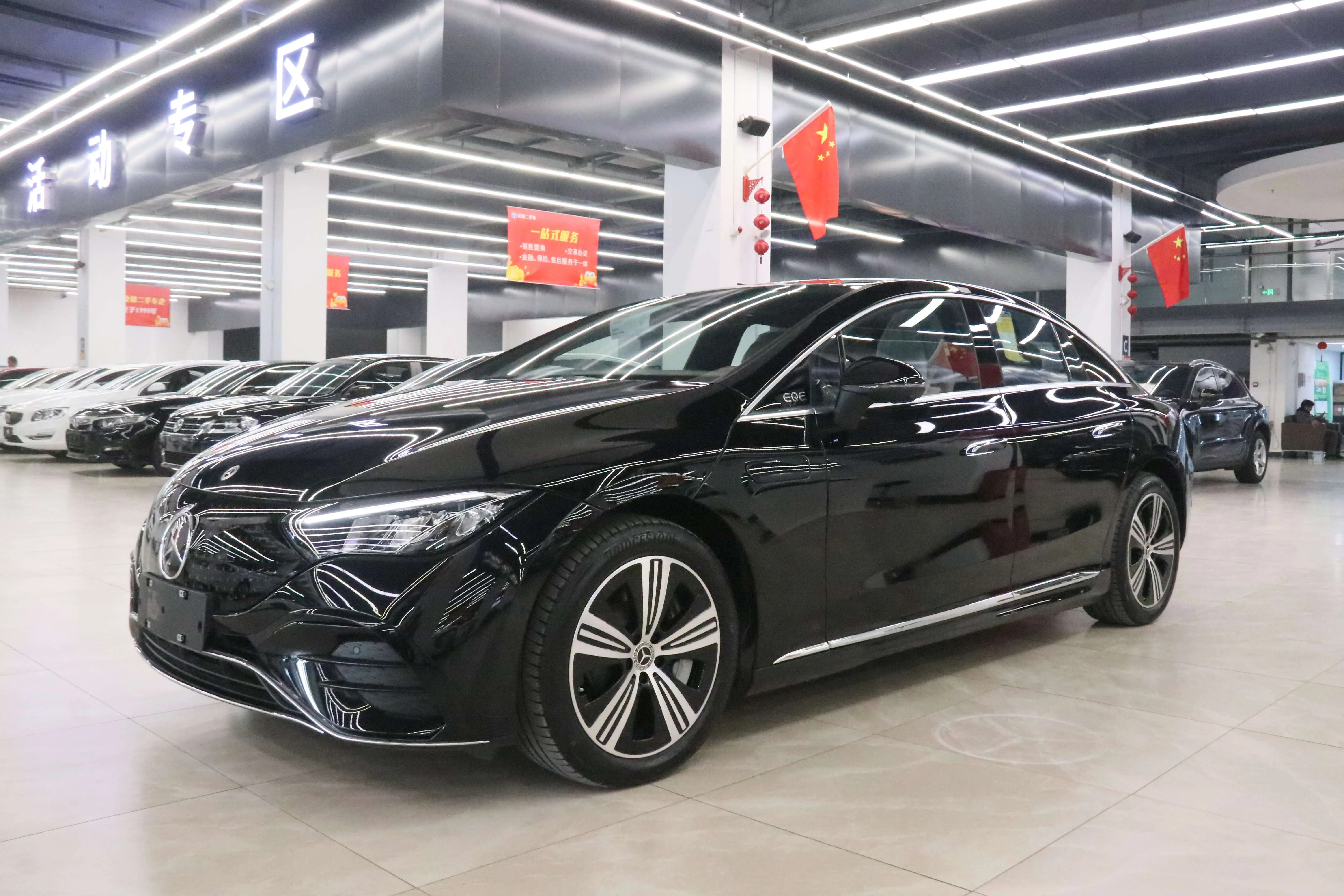 Mercedes-Benz EQE  из Китая