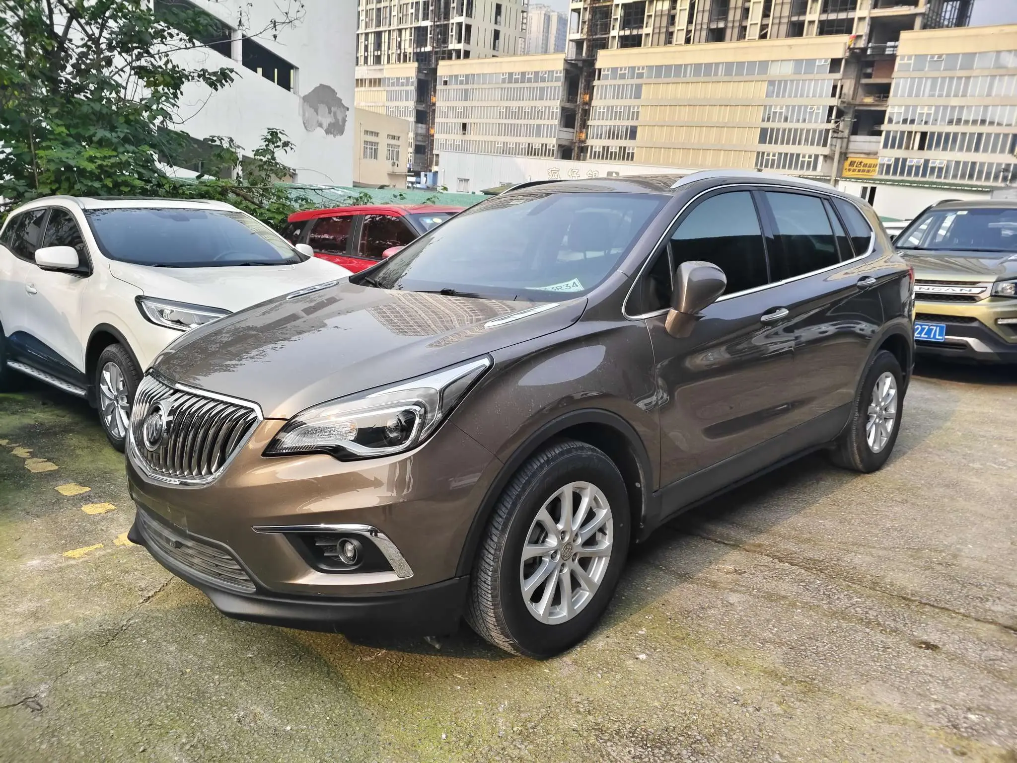 Buick Envision  из Китая