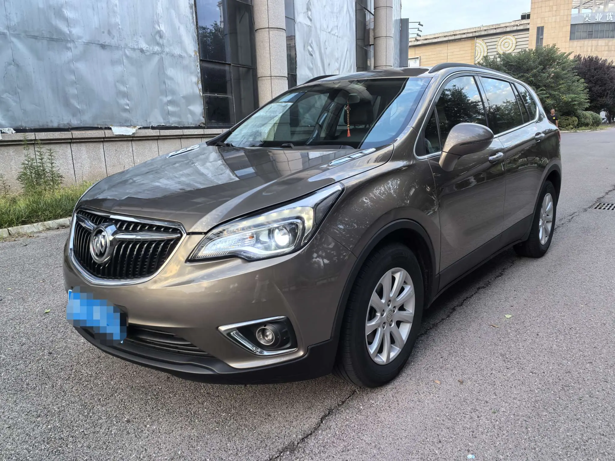 Buick Envision  из Китая