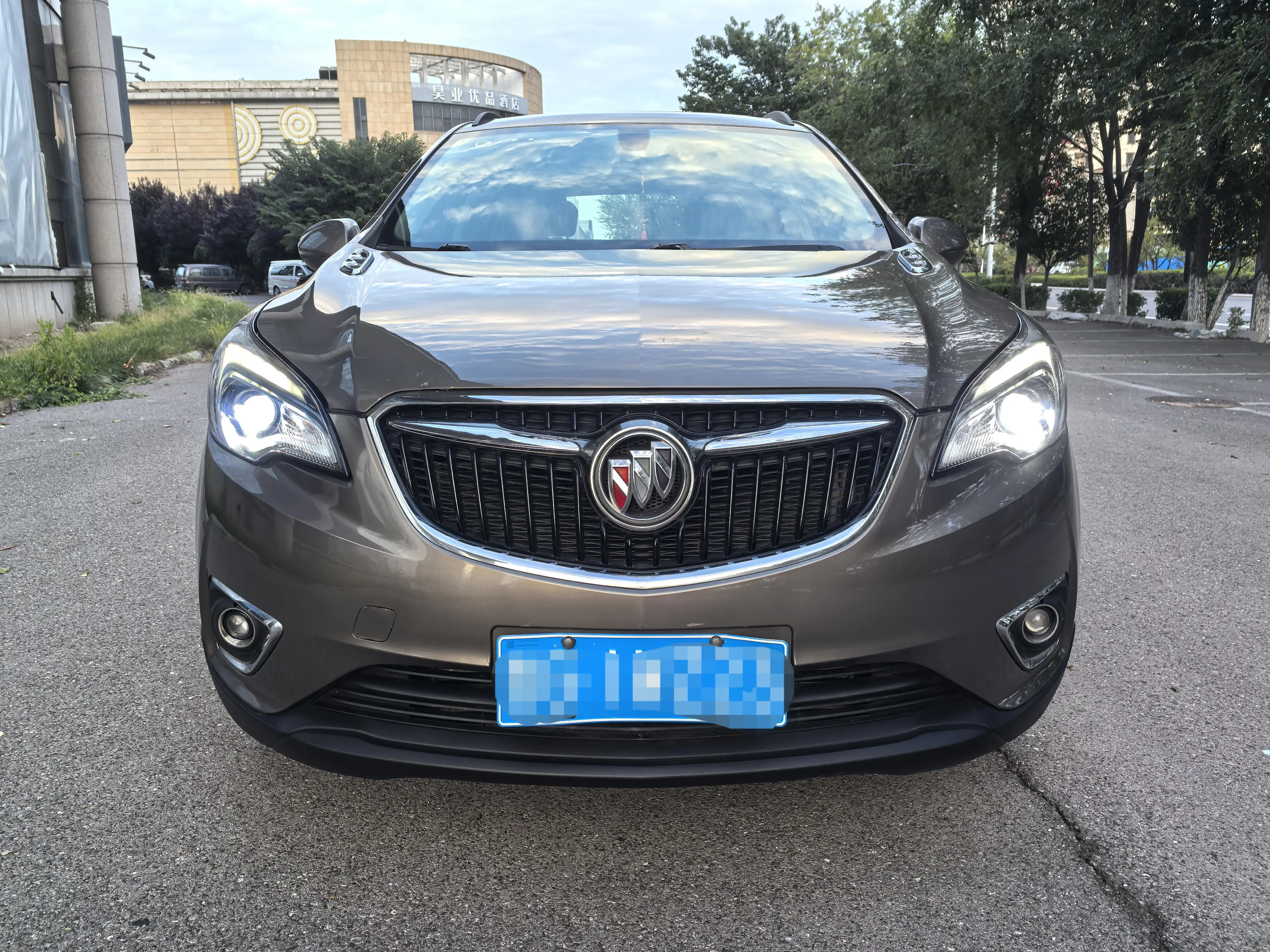 Buick Envision  из Китая