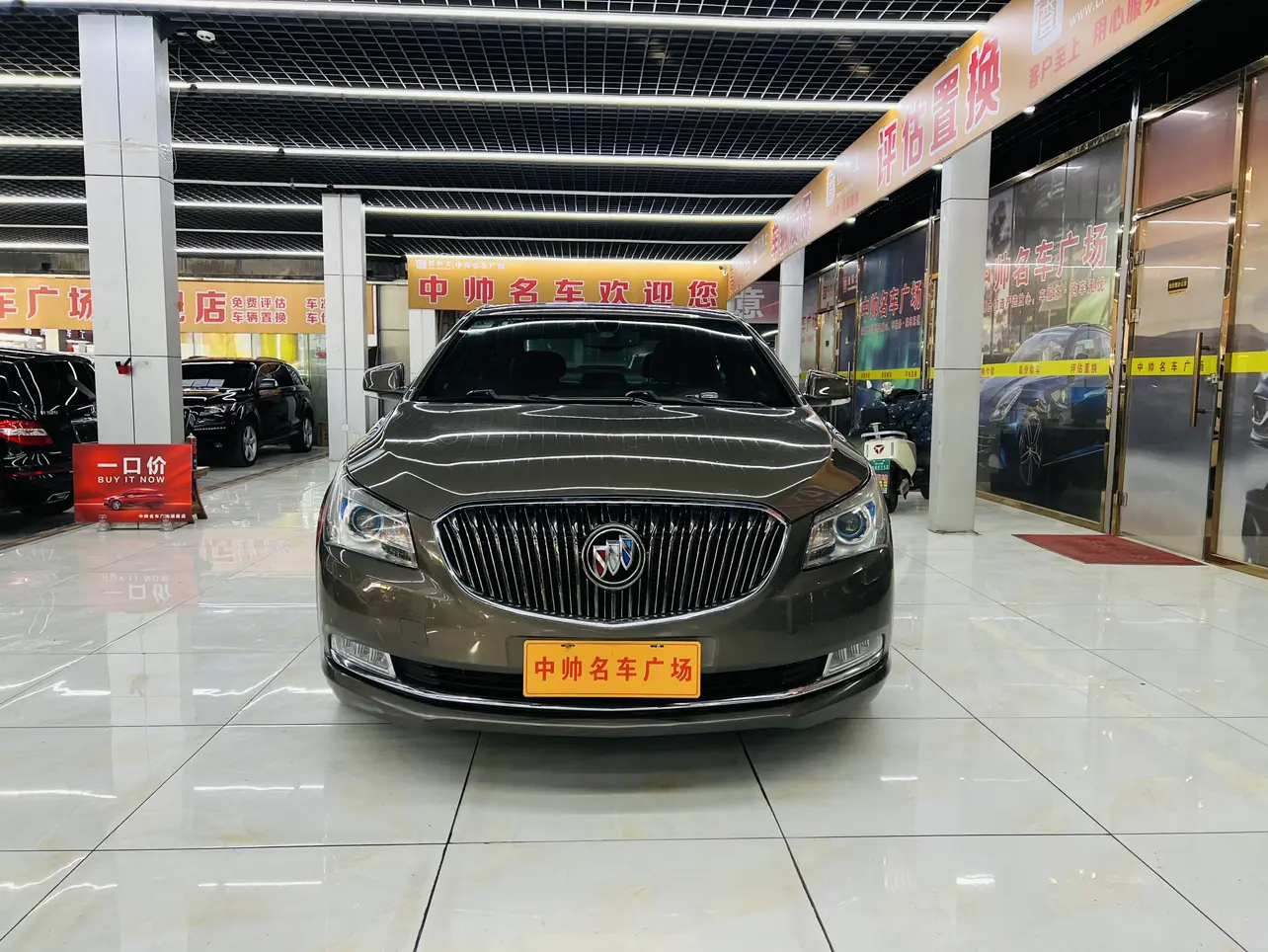 Buick LaCrosse  из Китая