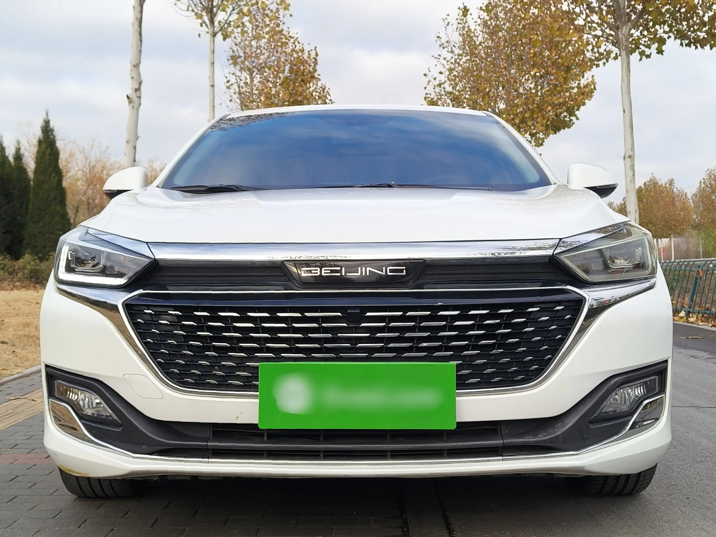 BAIC Beijing U7  из Китая