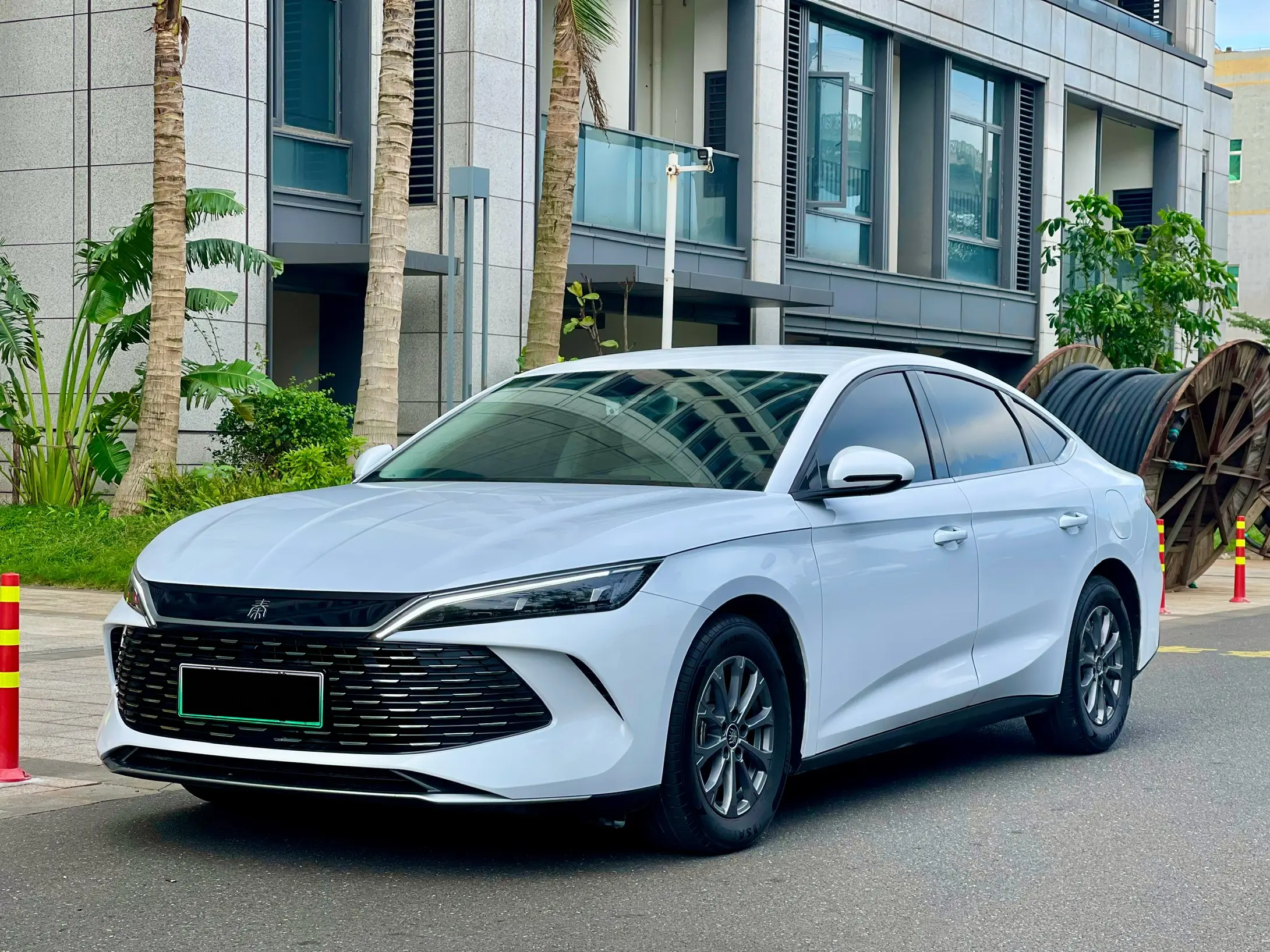 BYD Qin L DM  из Китая