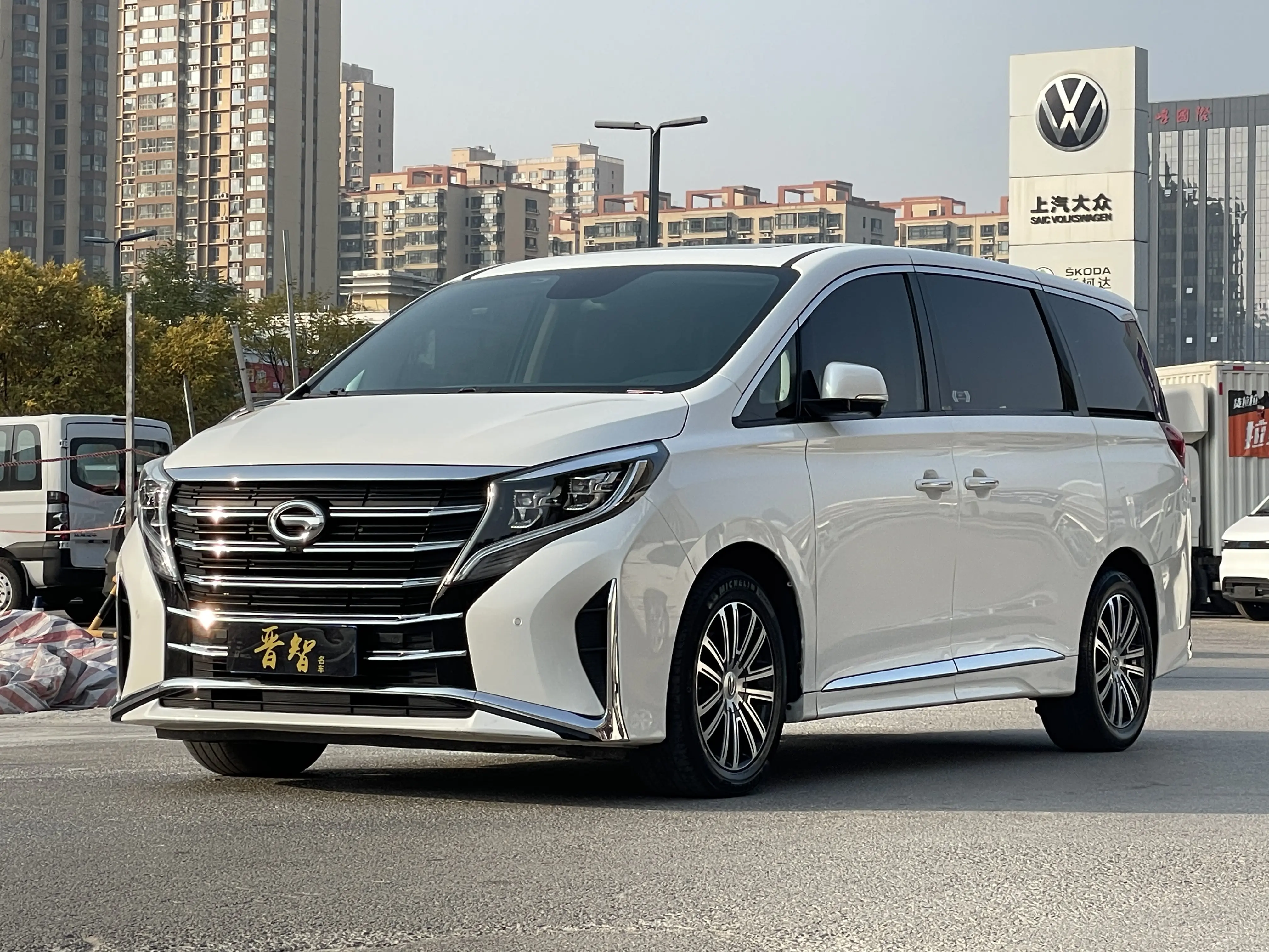 GAC Trumpchi M8  из Китая