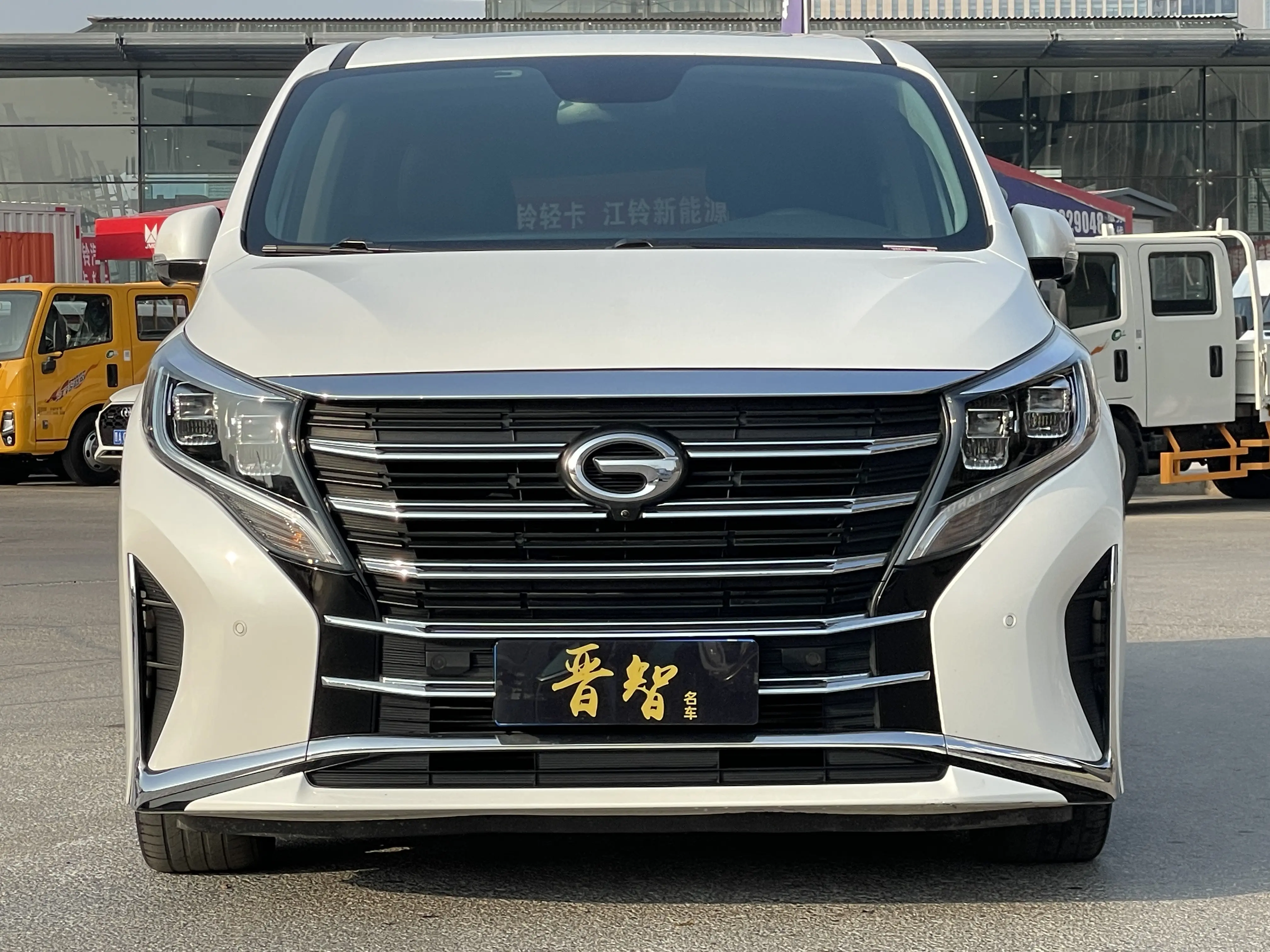 GAC Trumpchi M8  из Китая