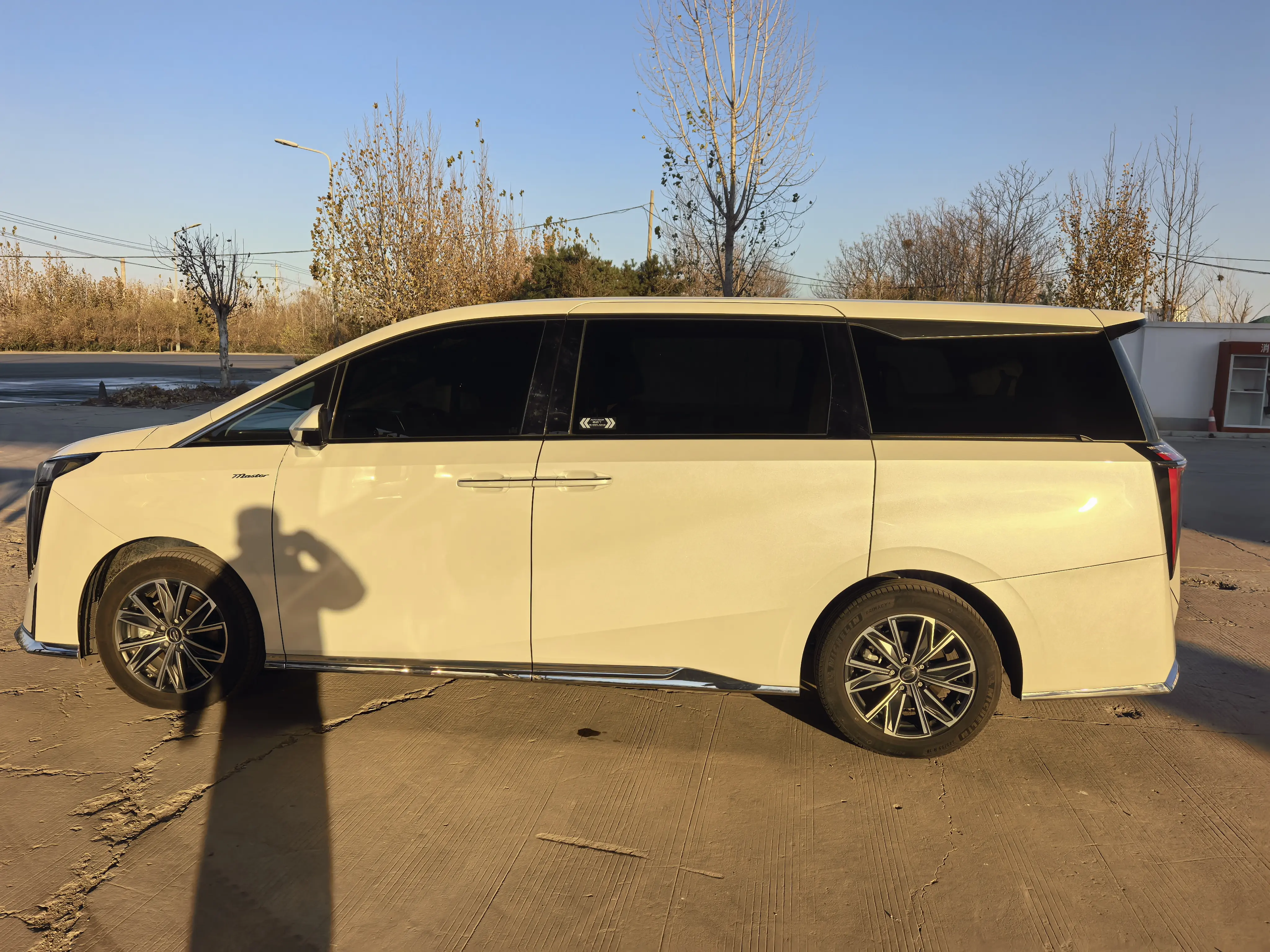 GAC Trumpchi M8  из Китая