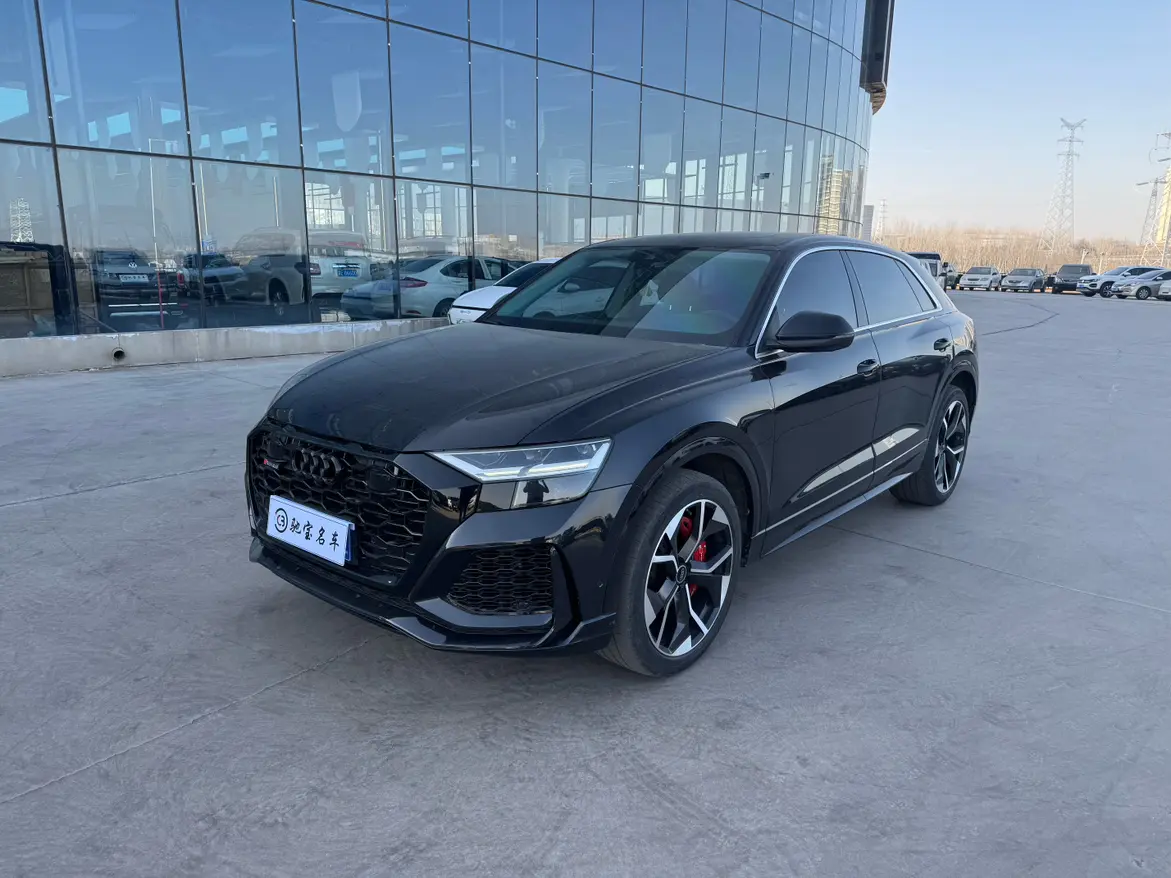 Audi Q8  из Китая