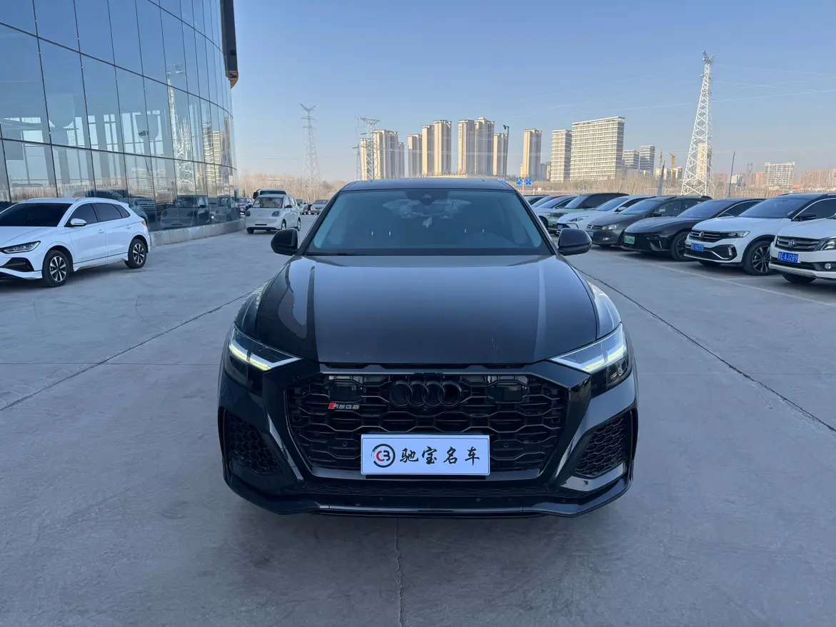 Audi Q8  из Китая