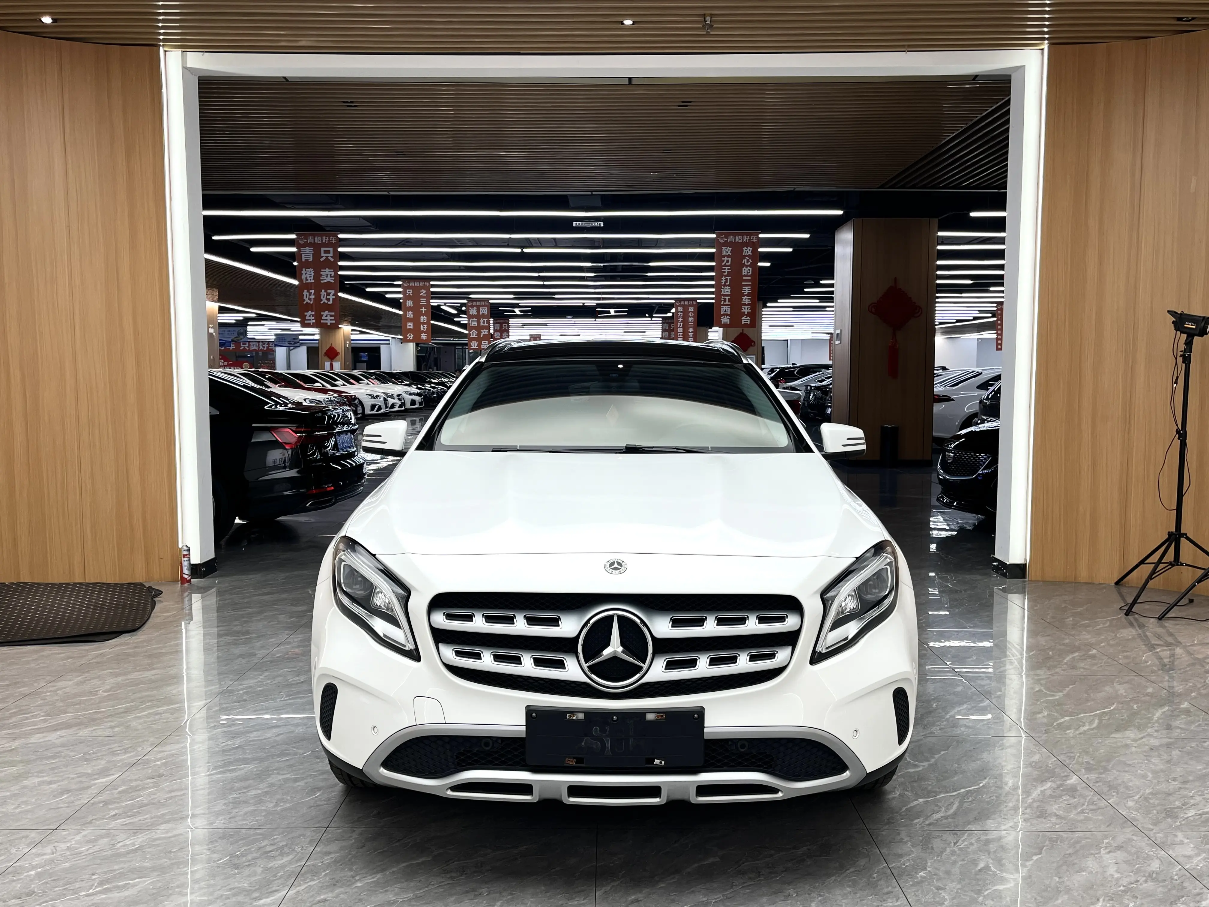 Mercedes-Benz GLA  из Китая