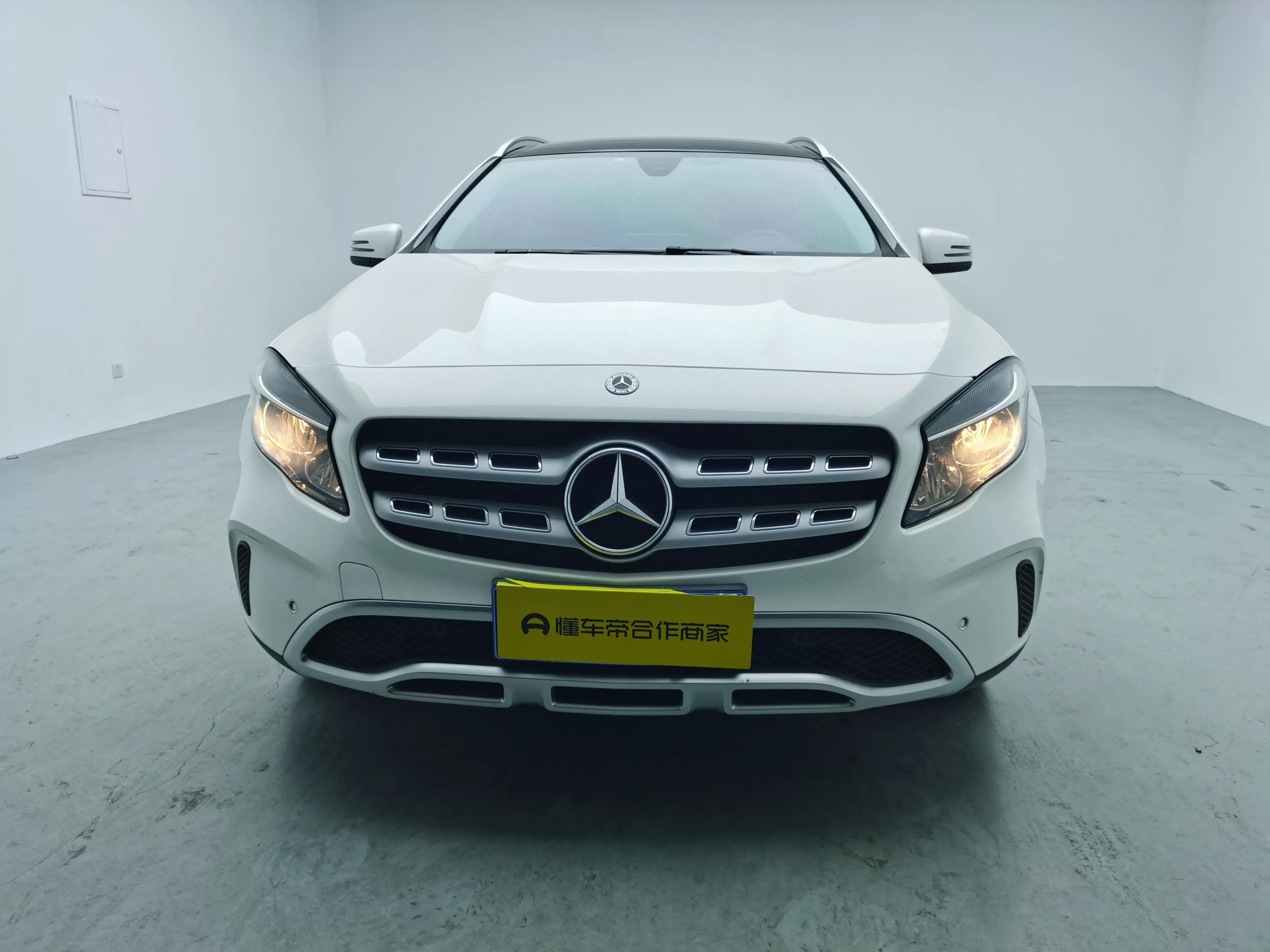 Mercedes-Benz GLA  из Китая
