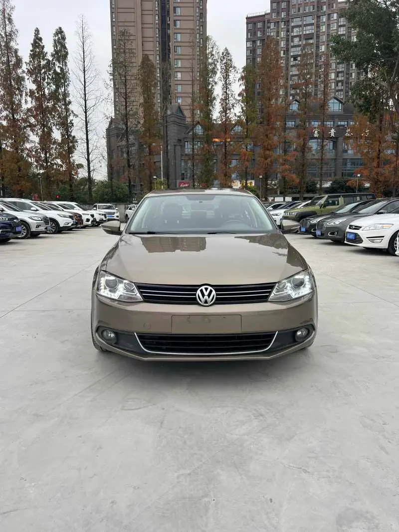 Volkswagen Sagitar  из Китая