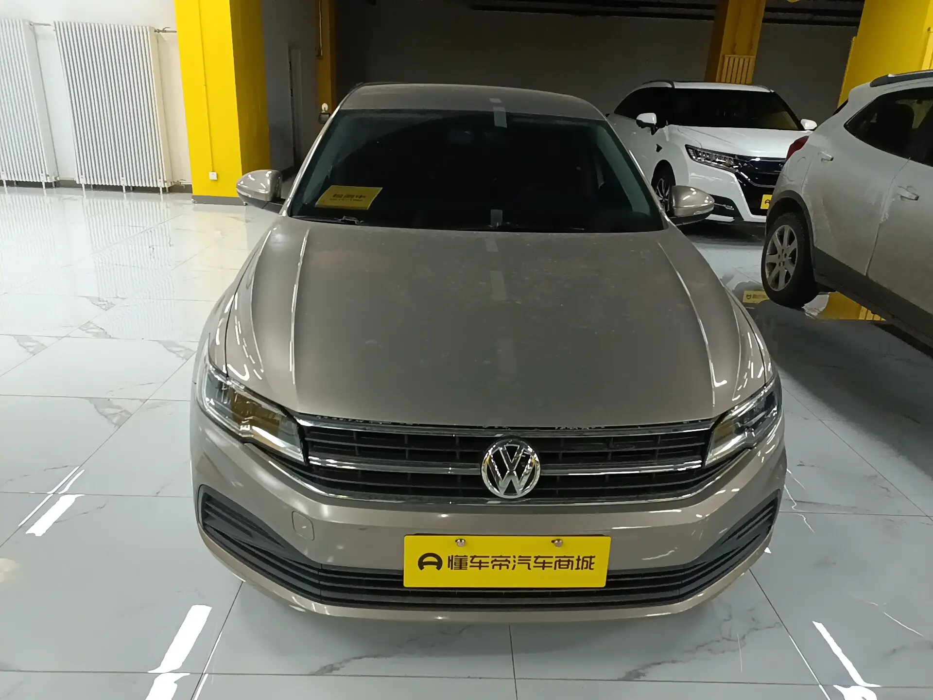 Volkswagen Bora  из Китая