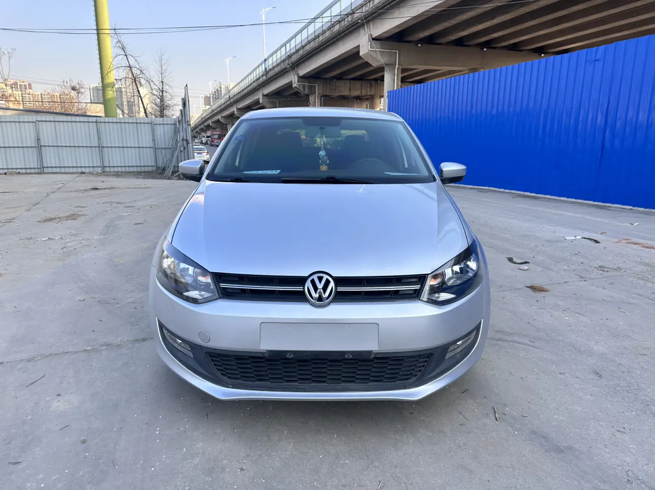 Volkswagen Polo  из Китая