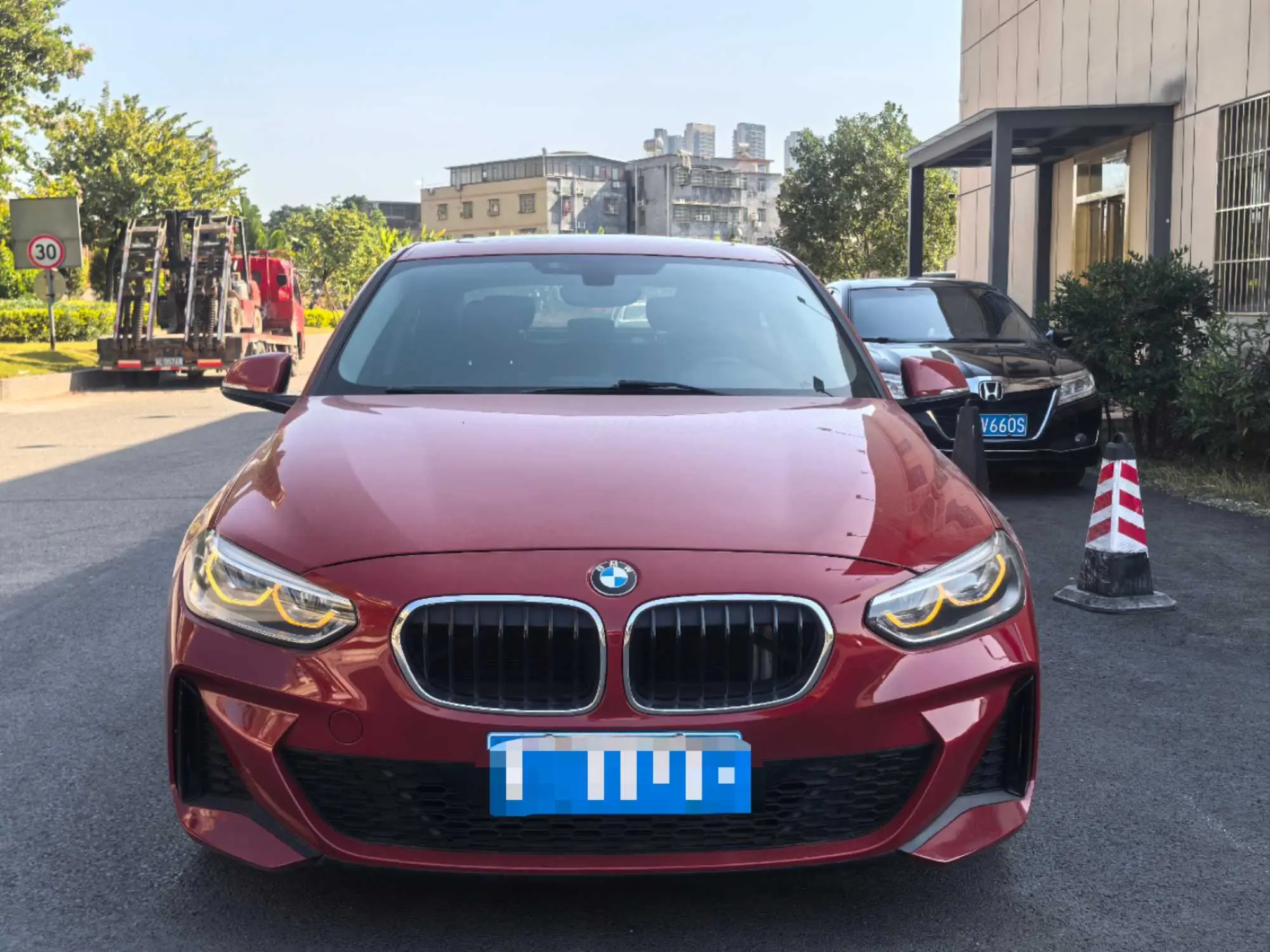 BMW 1 Series  из Китая
