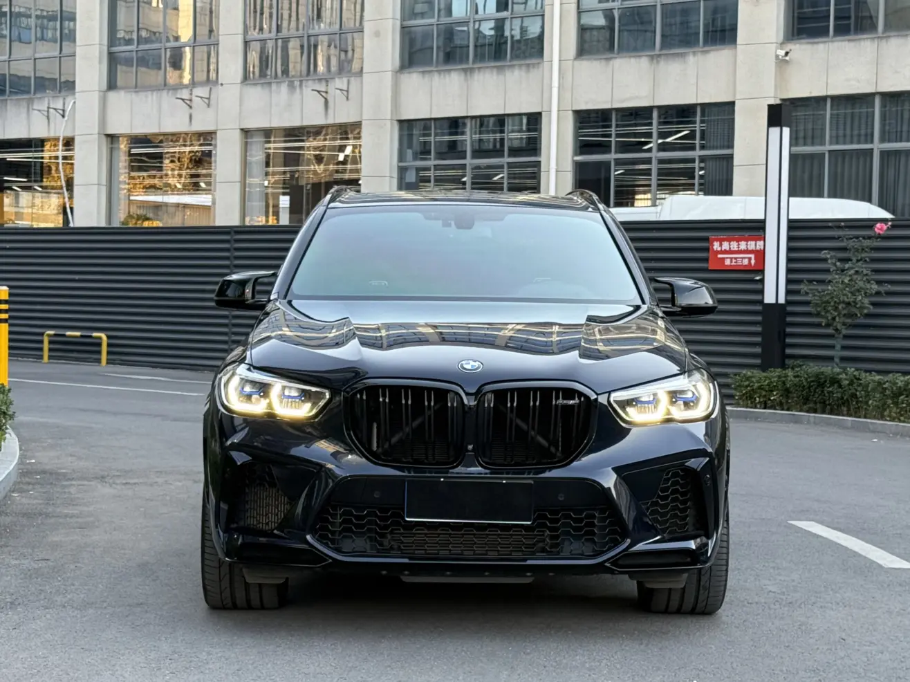 BMW X5M  из Китая