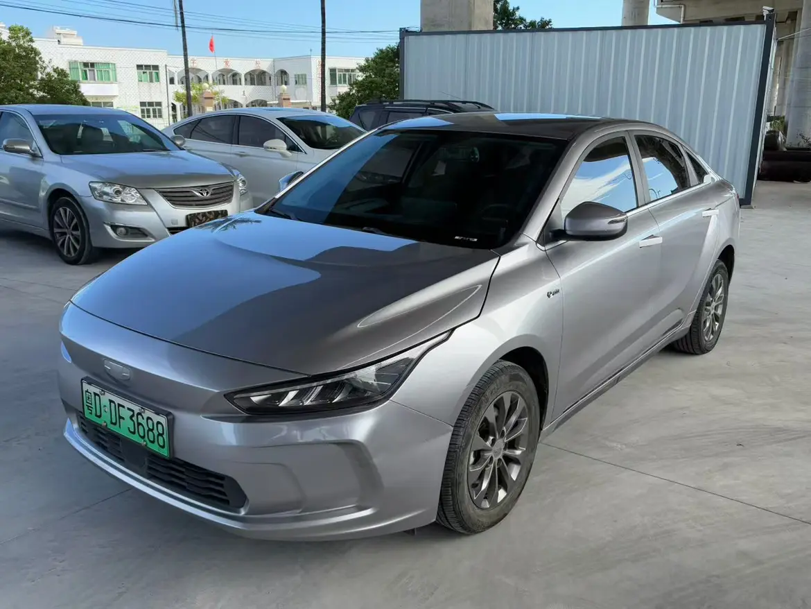 Geely Geometry A  из Китая