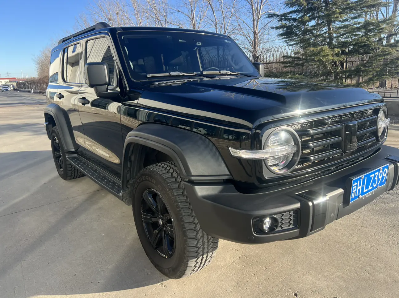 Tank 300  из Китая