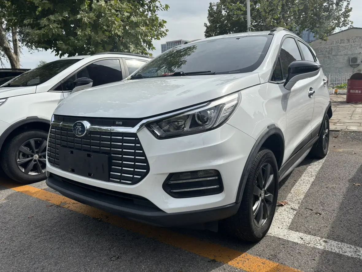 BYD Yuan EV  из Китая