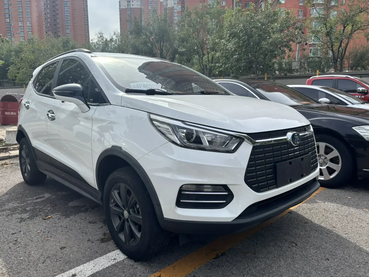 BYD Yuan EV  из Китая