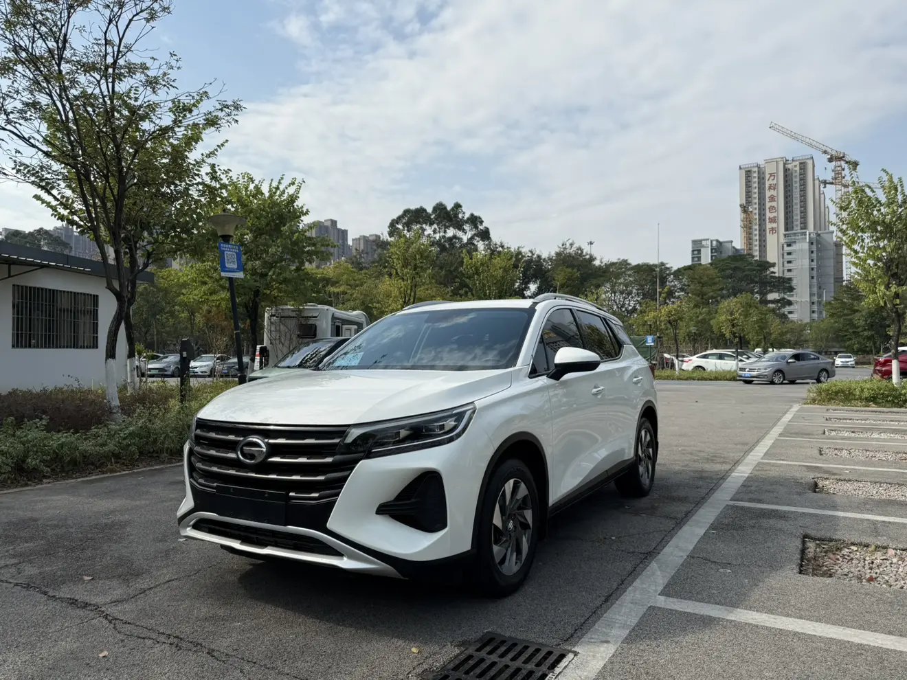 GAC Trumpchi GS4  из Китая