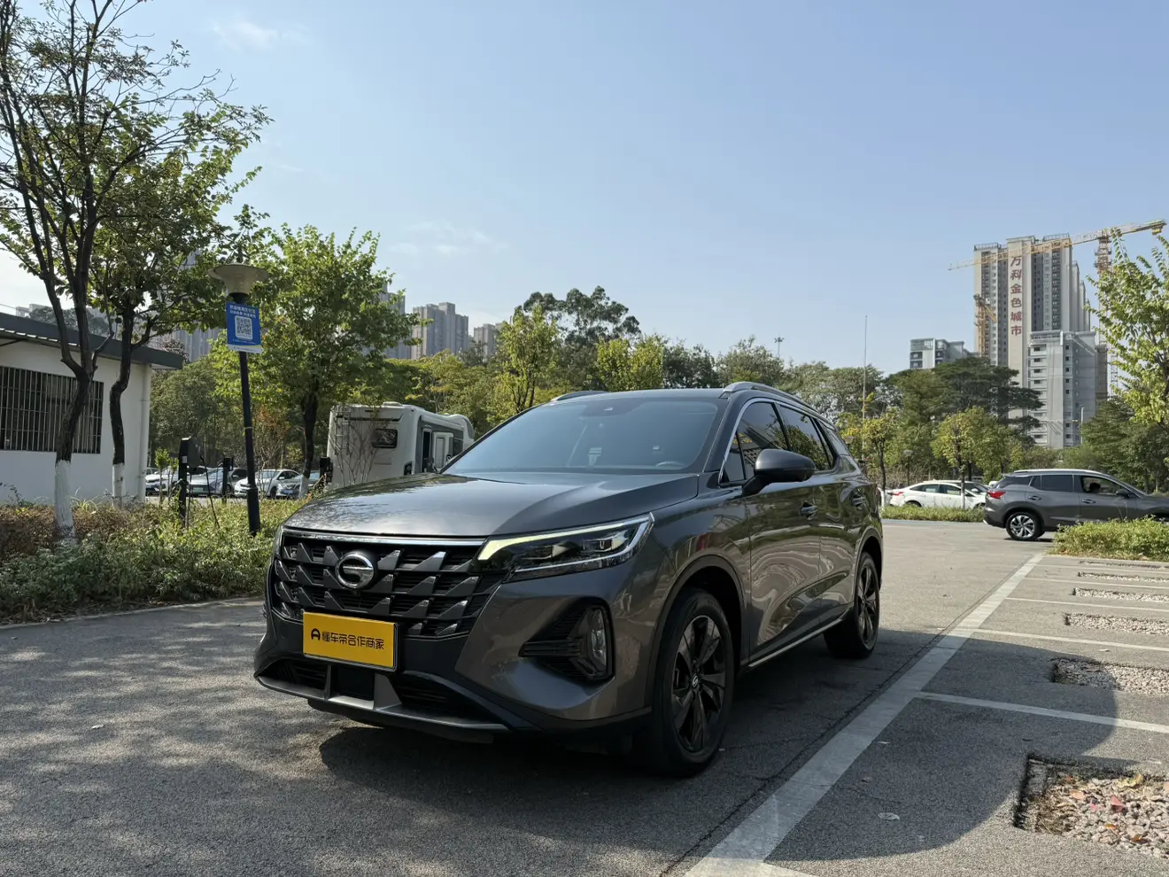 GAC Trumpchi GS4  из Китая