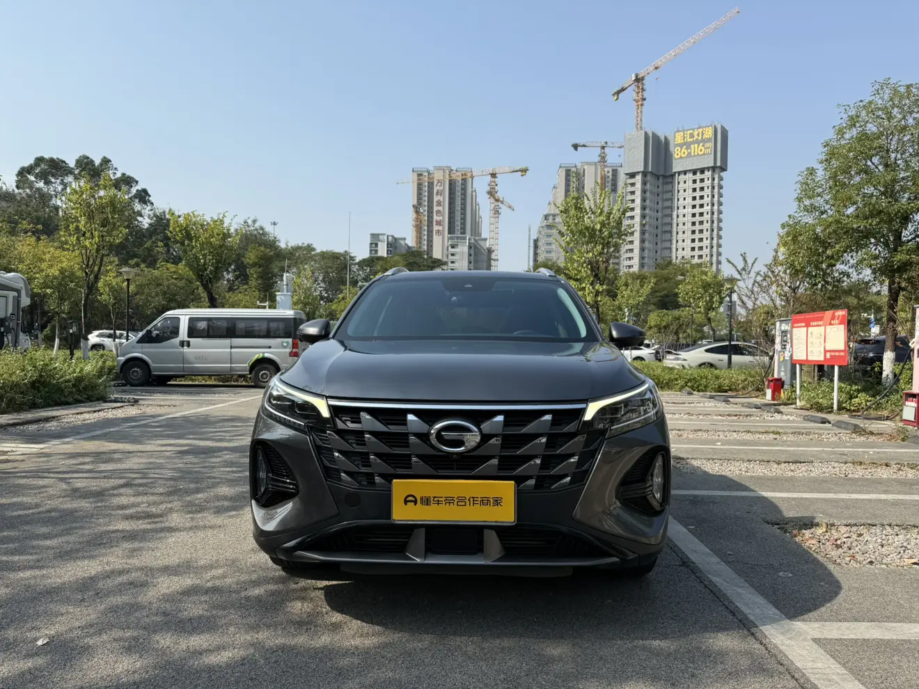 GAC Trumpchi GS4  из Китая