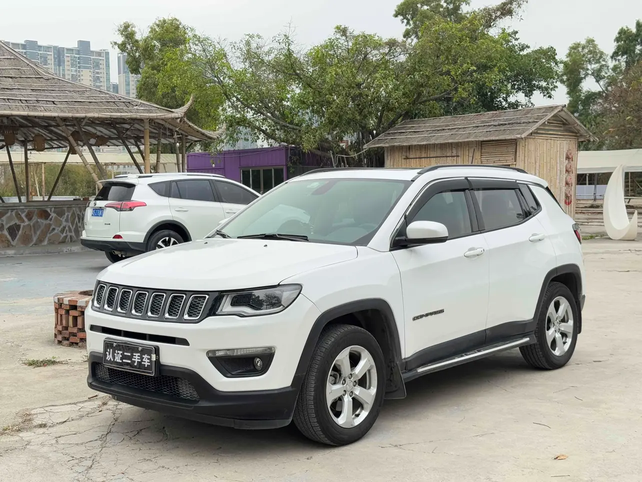 Jeep Guide to  из Китая