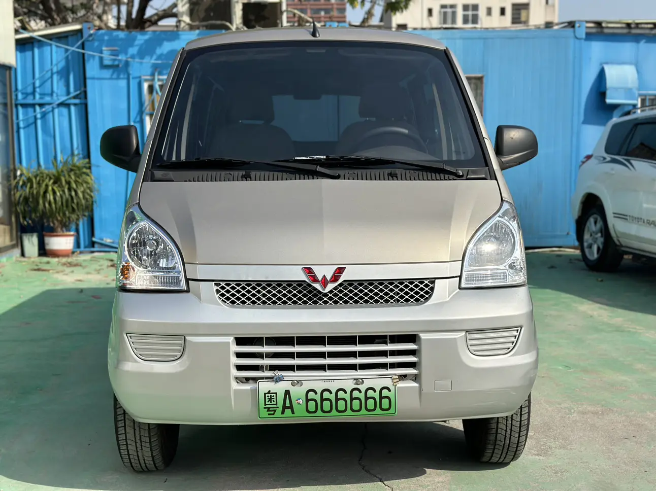 Wuling Rongguang EV  из Китая