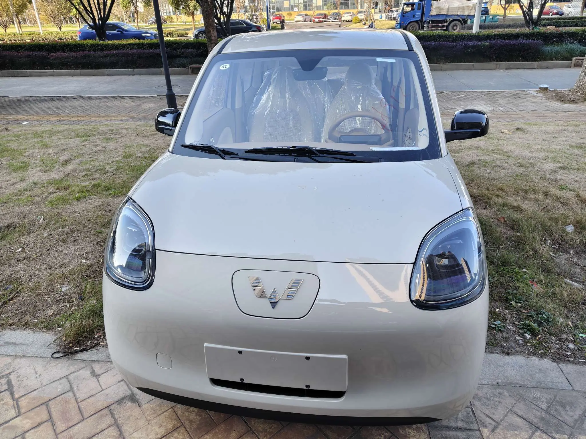 Wuling Hongguang MINIEV  из Китая