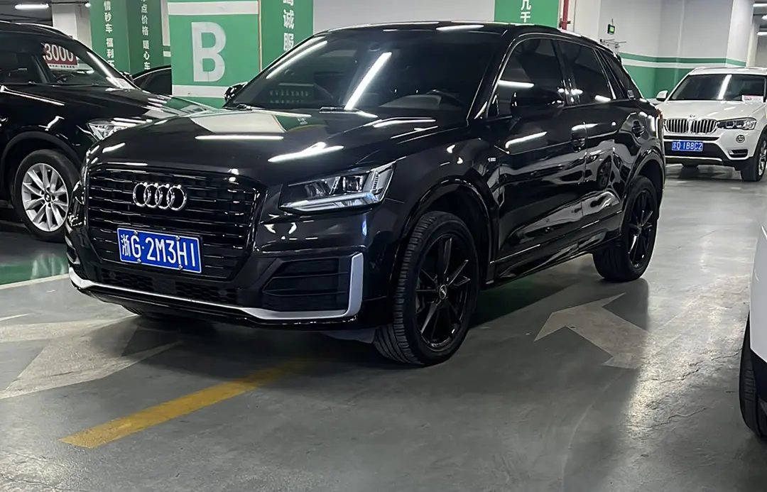 Audi Q2L  из Китая