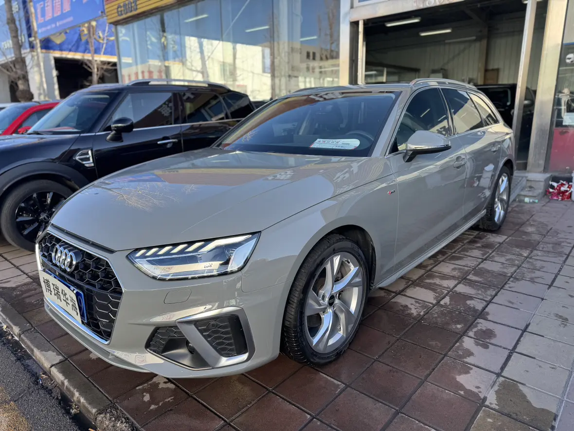 Audi A4 (imported)  из Китая