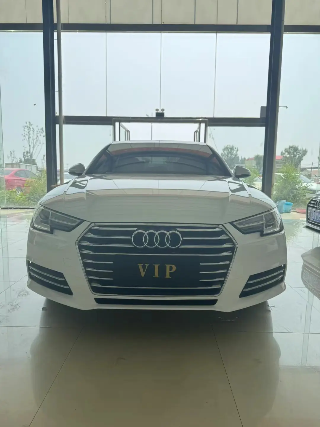 Audi A4L  из Китая