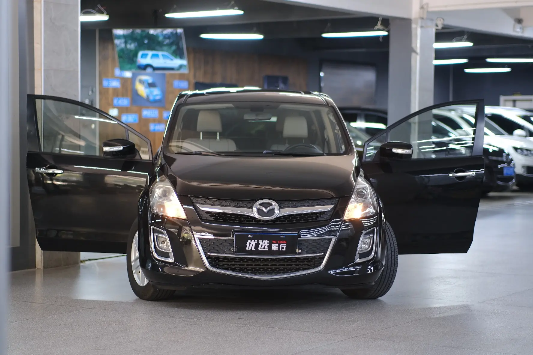 Mazda 8  из Китая