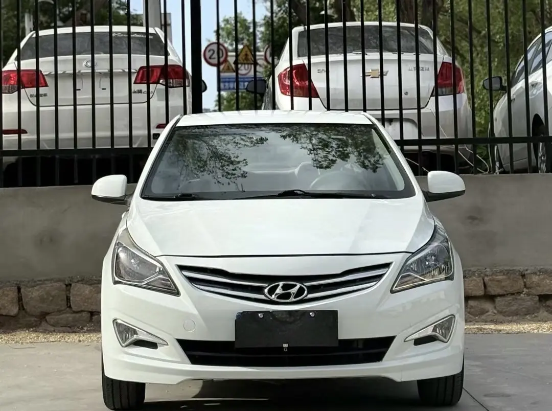 Hyundai Verna (Rena)  из Китая