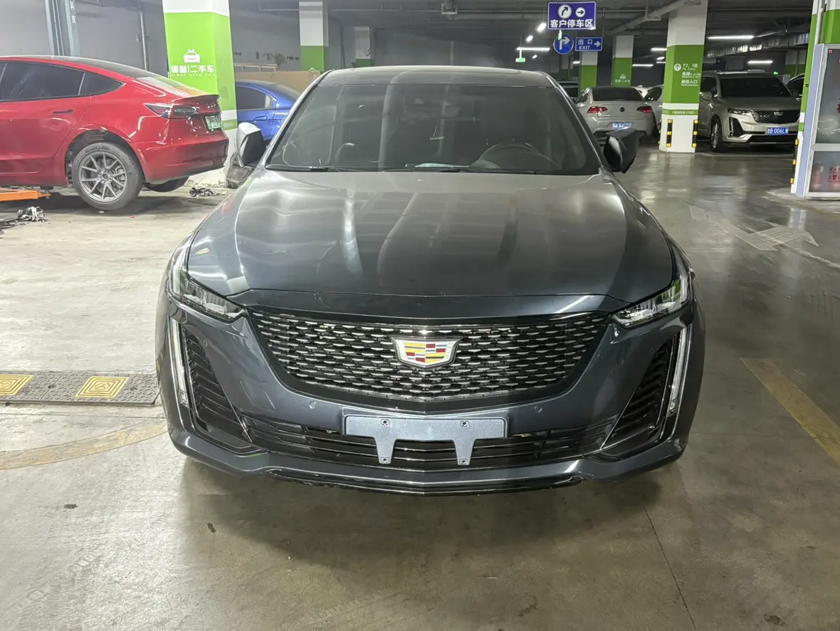 Cadillac CT5  из Китая