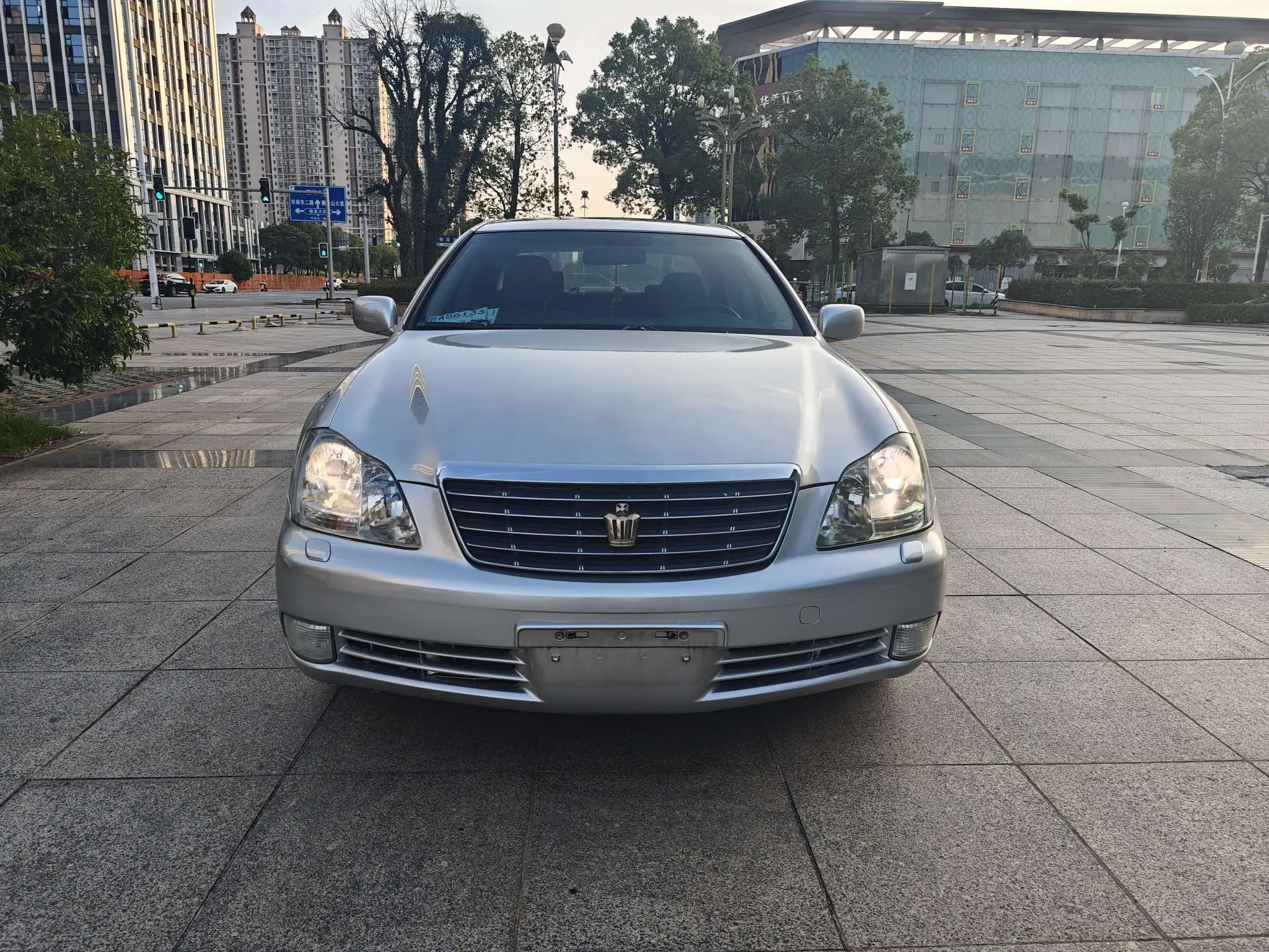 Toyota Crown  из Китая