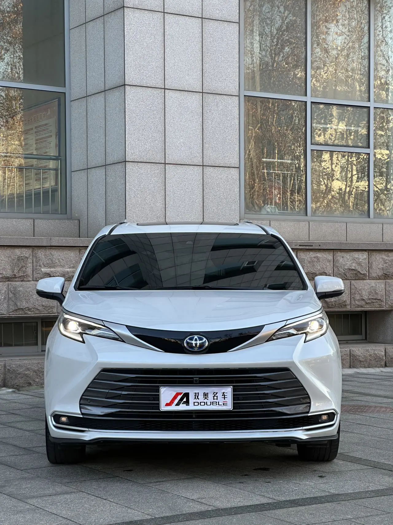 Toyota Sienna  из Китая