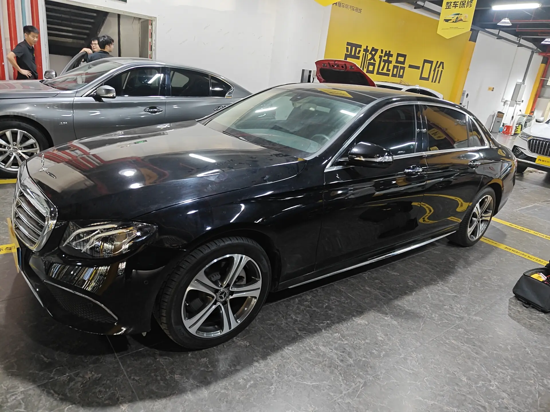 Mercedes-Benz E-Class  из Китая