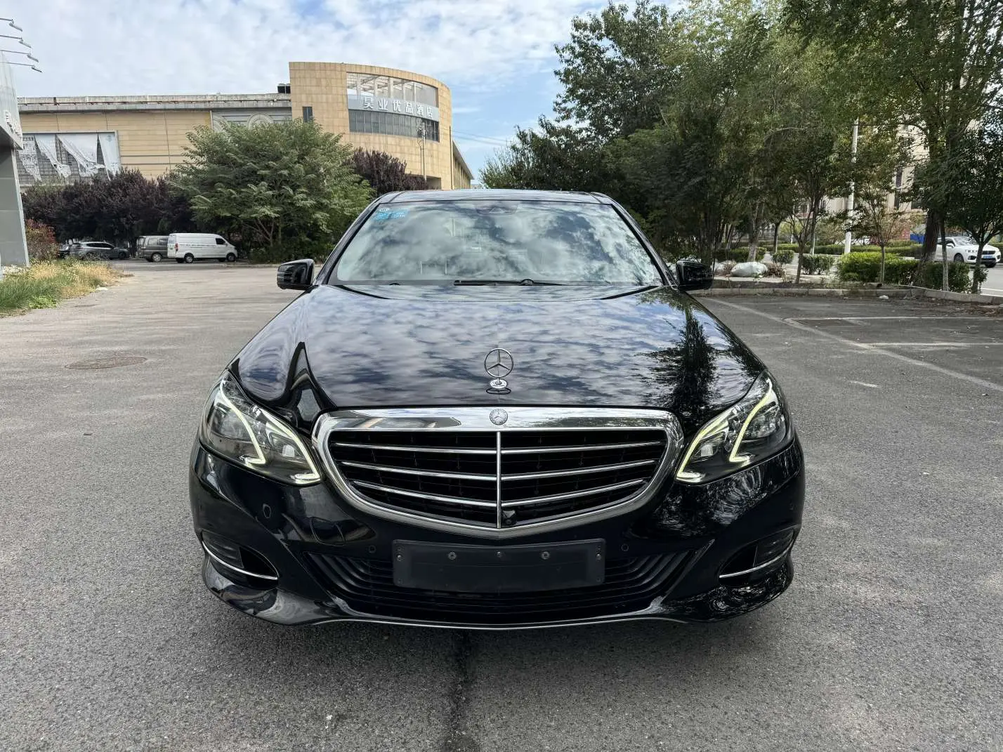 Mercedes-Benz E-Class  из Китая