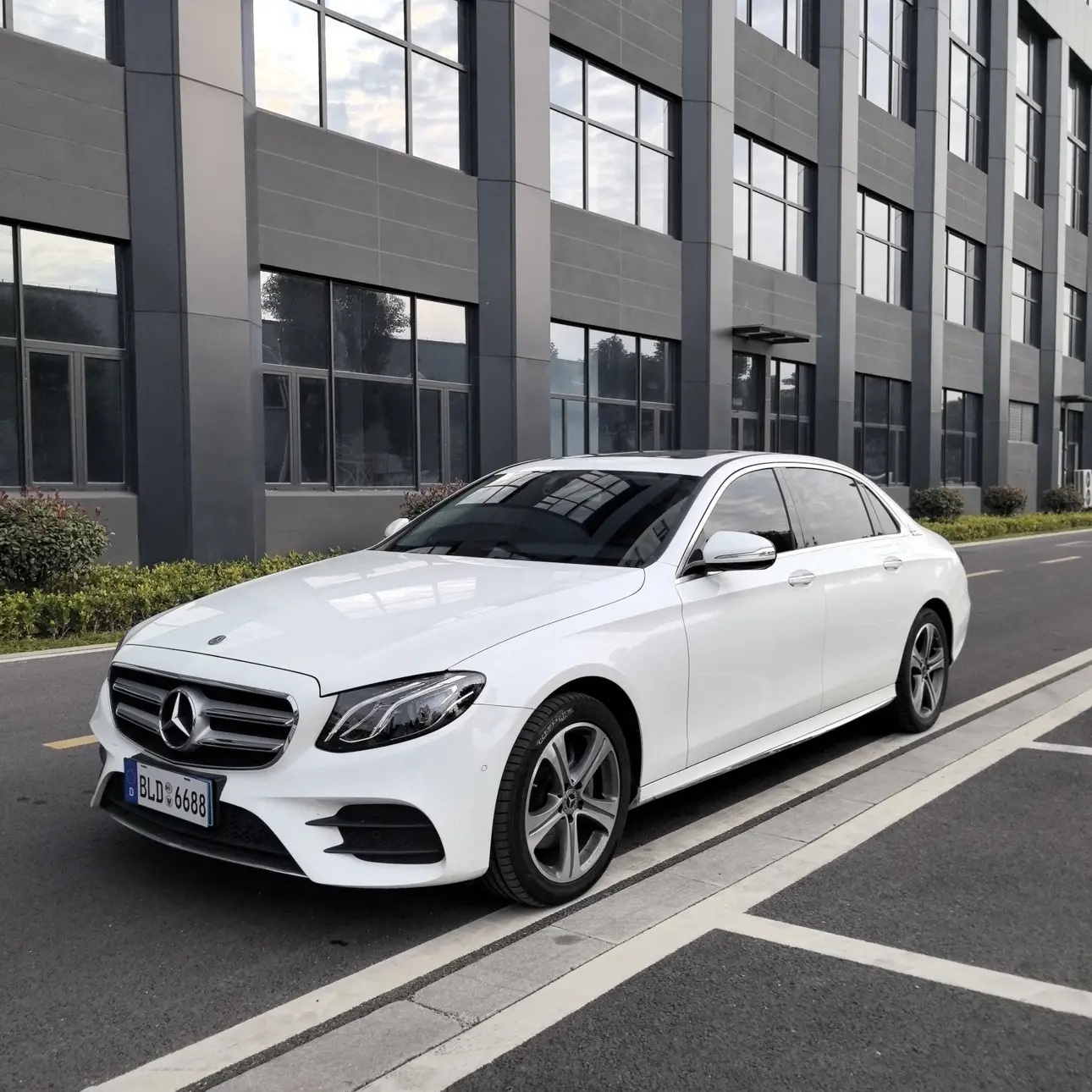 Mercedes-Benz E-Class  из Китая