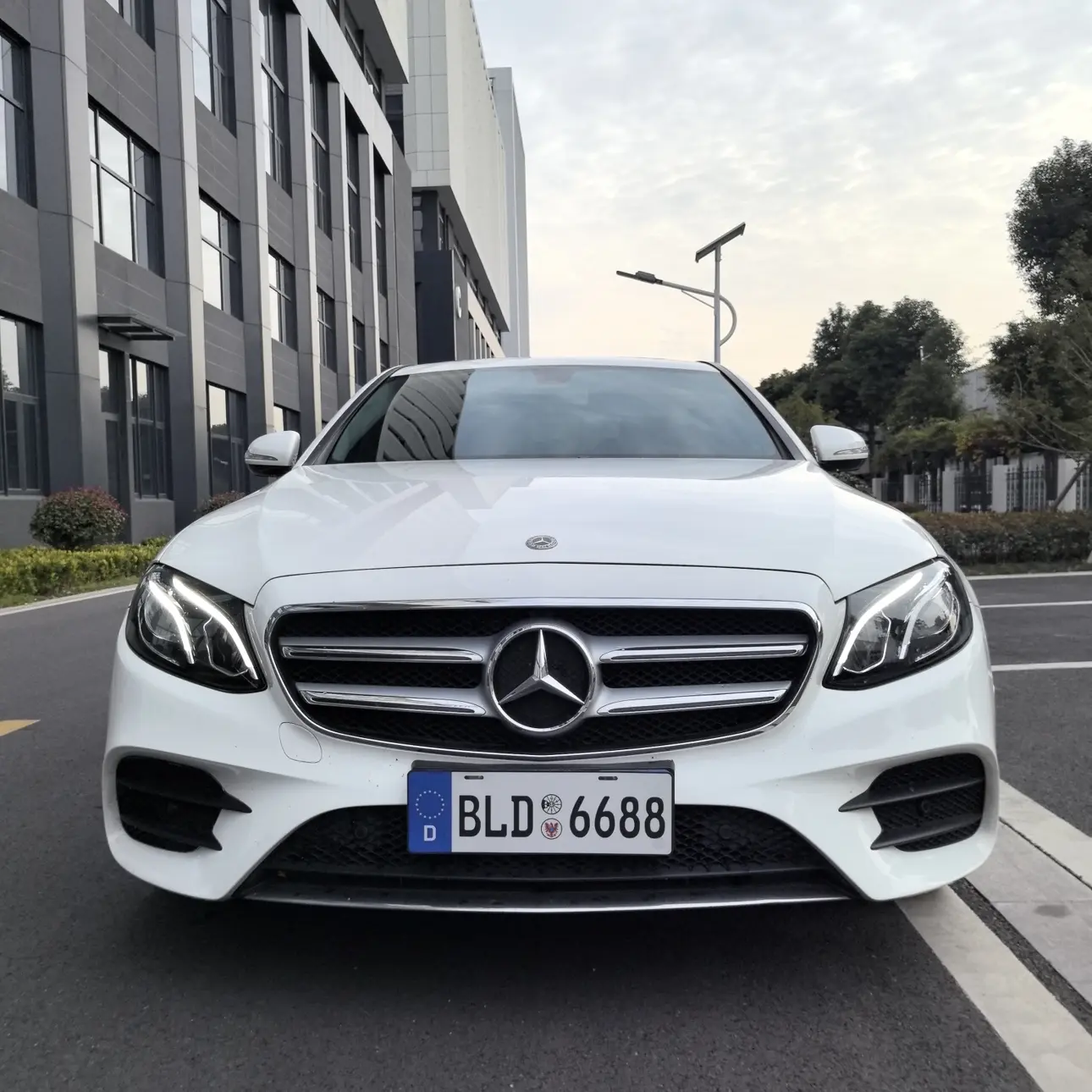 Mercedes-Benz E-Class  из Китая