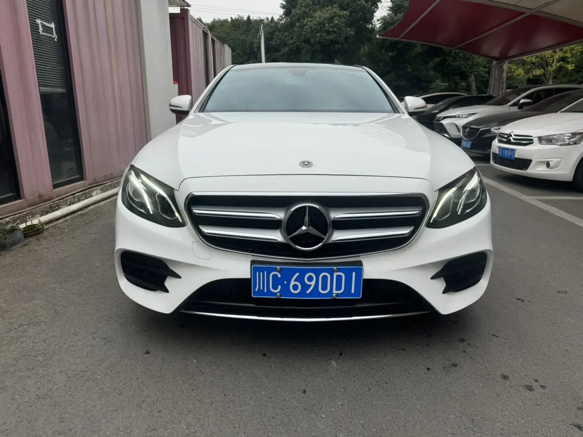 Mercedes-Benz E-Class  из Китая
