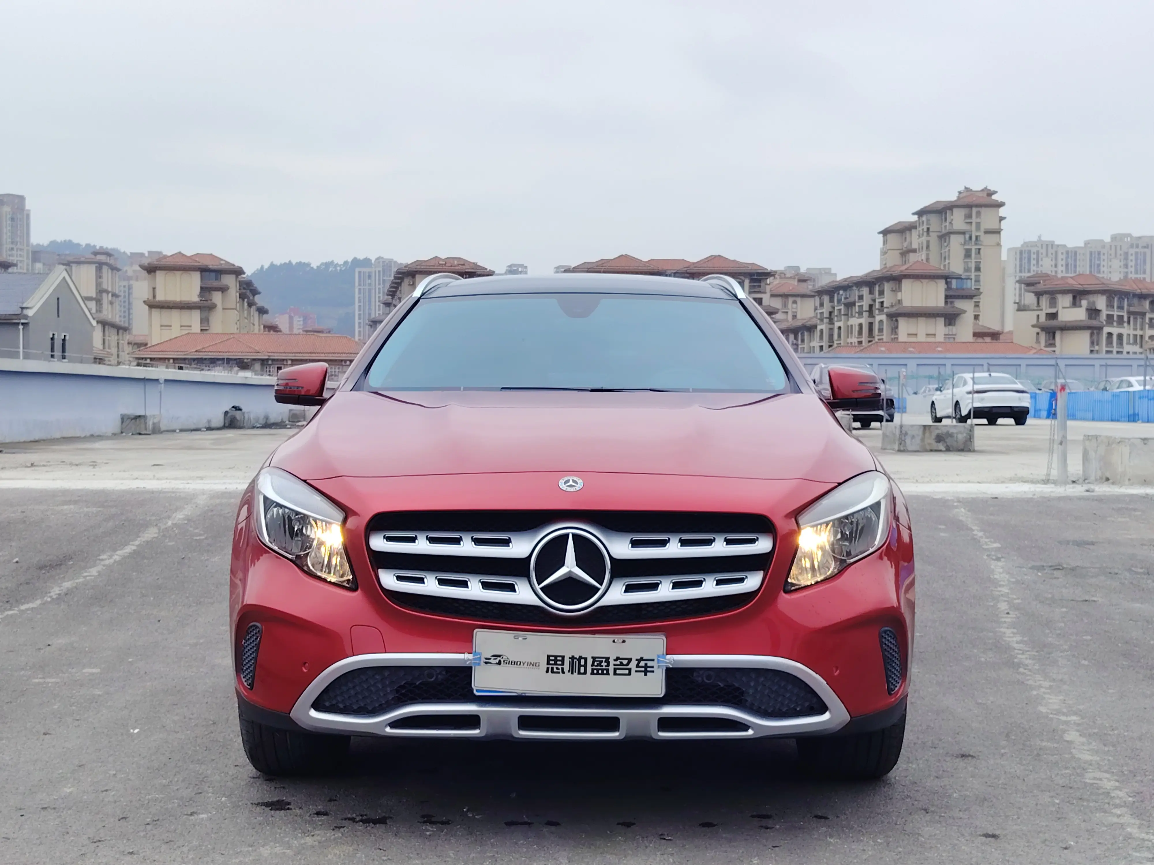 Mercedes-Benz GLA  из Китая