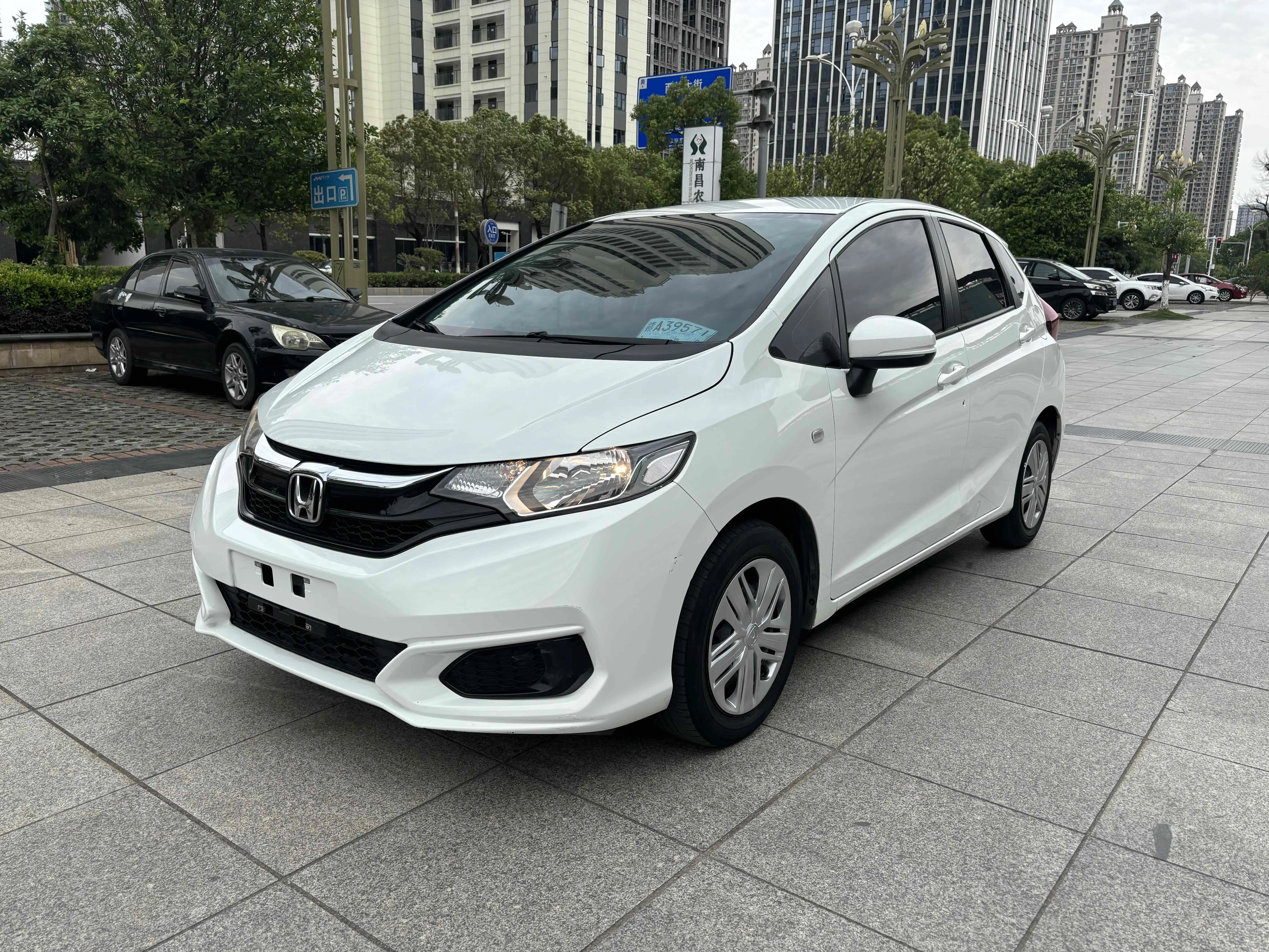 Honda Fit  из Китая