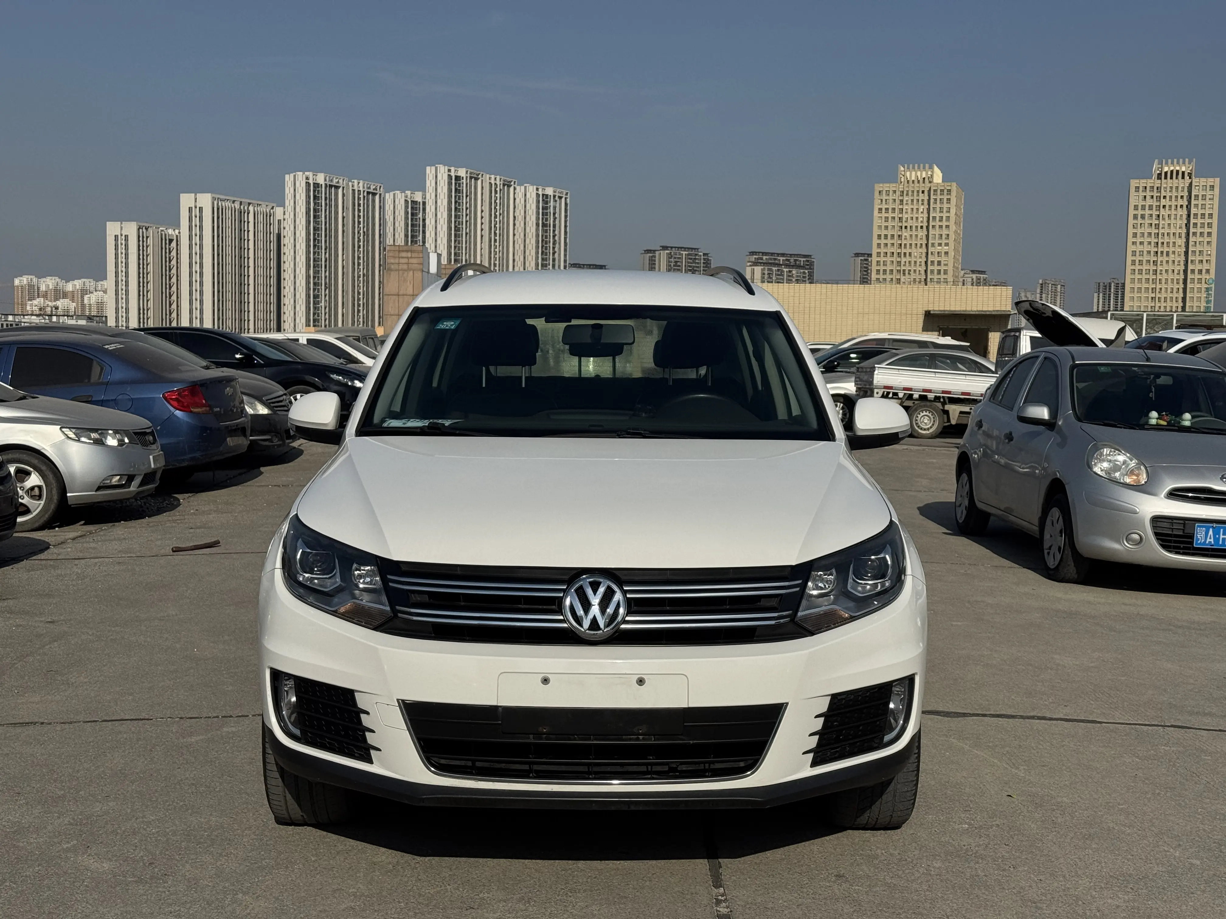 Volkswagen Tiguan  из Китая