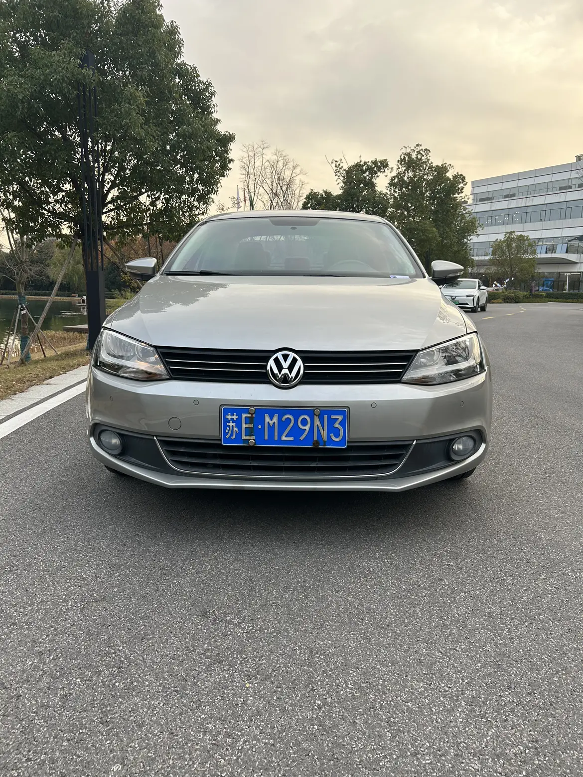 Volkswagen Sagitar  из Китая
